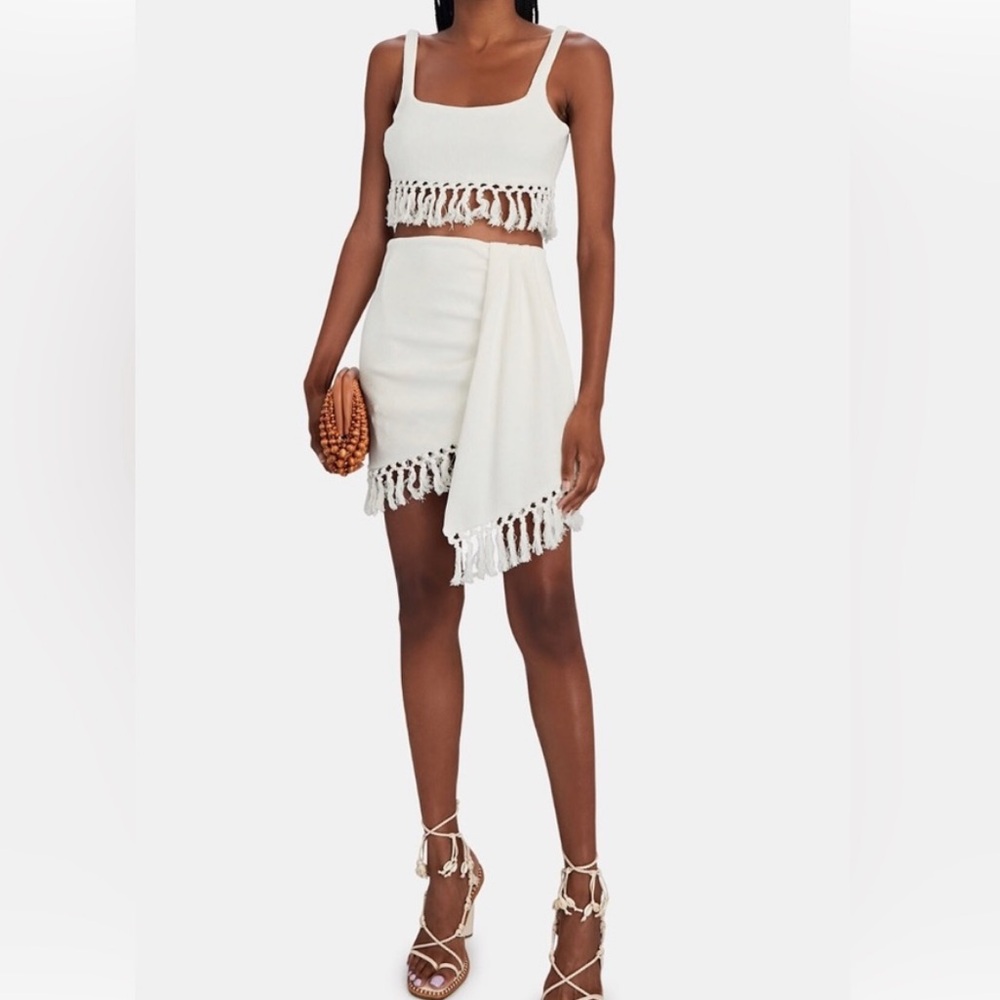 Saylor white set